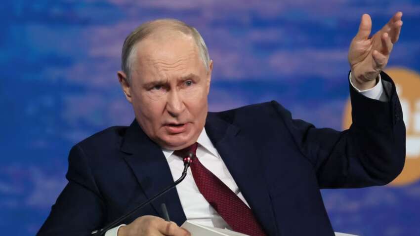Передал через мегафон: в Кремле раскрыли, как вручили Путину письмо от Зеленского Передал через мегафон: в Кремле раскрыли, как вручили Путину письмо от Зеленского