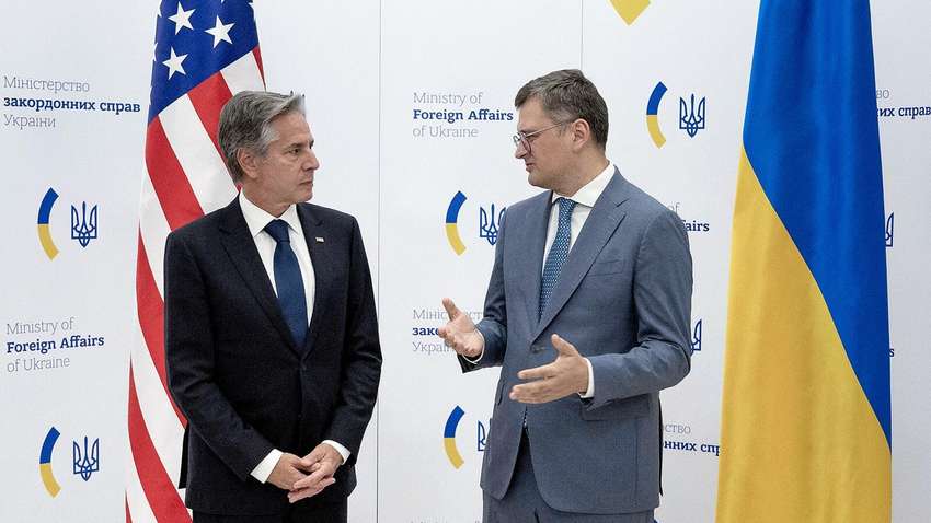 Так что там с ATACMS: о чем договорились Блинкен и Кулеба Так что там с ATACMS: о чем договорились Блинкен и Кулеба