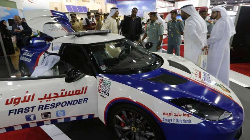 В Дубае медработники пересядут на суперкары
