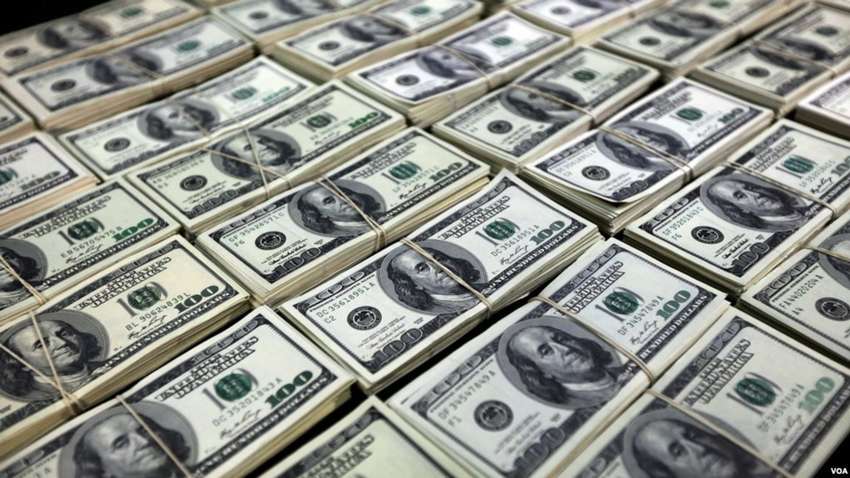 НБУ встановив курс валют: долар і євро незначно подорожчали