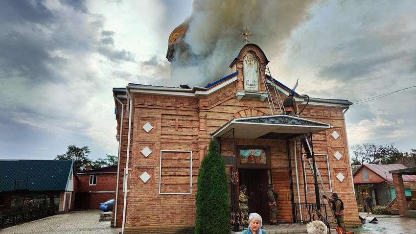 Обстрел спасателей, жилых домов и церкви – три области под вражеским огнем