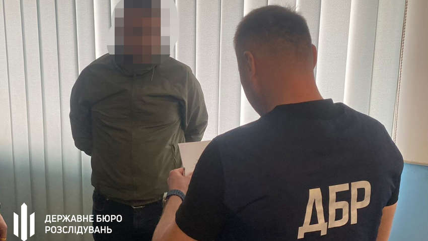 Неочікуваний спосіб переправлення чоловіків за кордон вигадав експравоохоронець