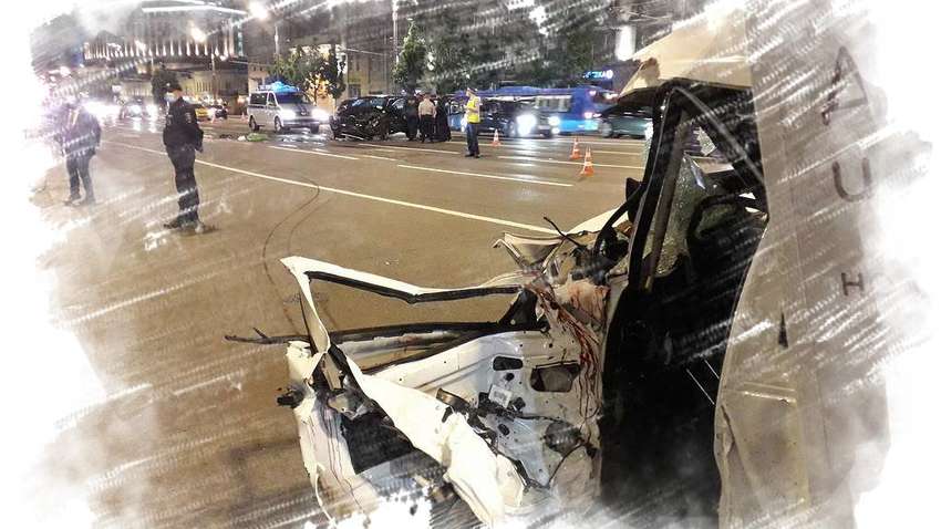 Инспектор, оформлявший аварию Михаила Ефремова, рассказал, кто находился за рулем автомобиля Инспектор, оформлявший аварию Михаила Ефремова, рассказал, кто находился за рулем автомобиля