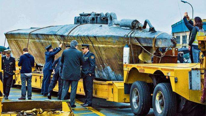 Полиция Испании показала "улов": подводная лодка с кокаином на 100 млн евро