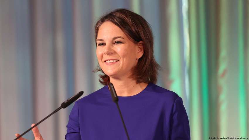 Странам НАТО пора принимать решение: Бербок сделала обнадеживающее заявление о войне Странам НАТО пора принимать решение: Бербок сделала обнадеживающее заявление о войне