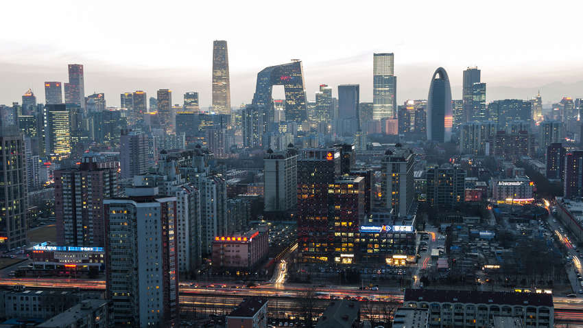 Власти Пекина ограничили въезд в город из-за вспышки коронавируса: что об этом известно