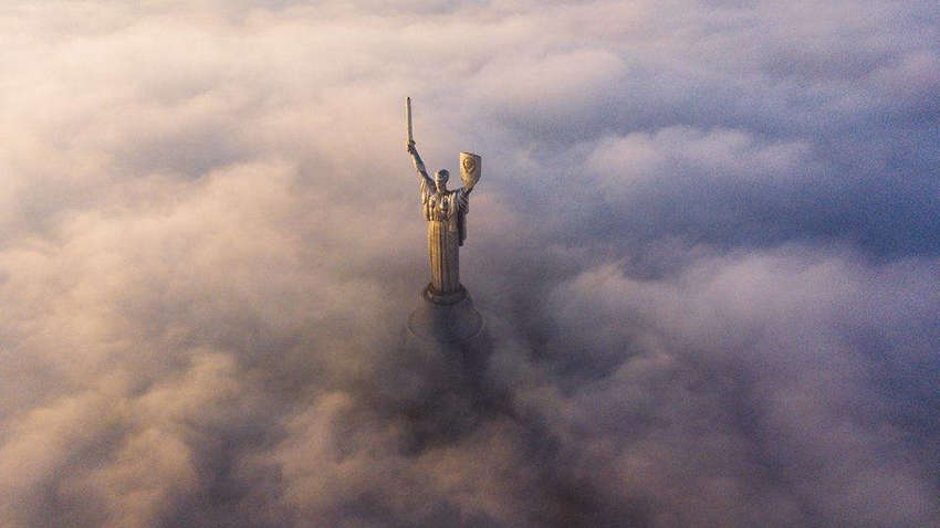 Воздух в Киеве: дышать сложнее, но помогает туман