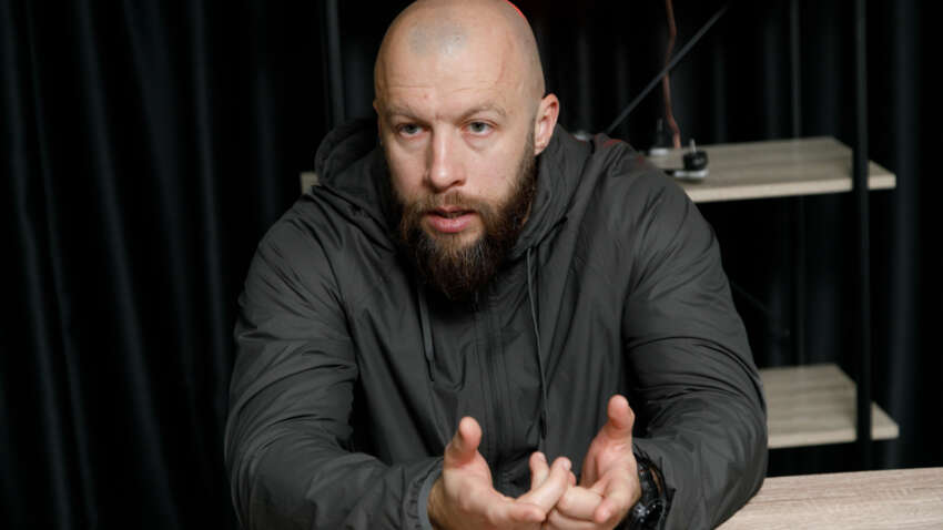 Жорин объяснил, почему Украина не должна «догонять врага численно» Жорин объяснил, почему Украина не должна «догонять врага численно»