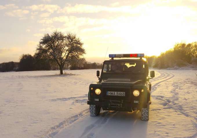 Мигранты из Беларуси пытались прорвать польскую границу: пограничников забросали камнями