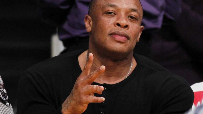 Forbes назвал самых богатых музыкантов десятилетия