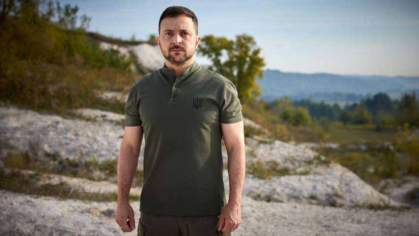 Больной дед не будет диктовать нам красные линии: Зеленский обратился к украинцам