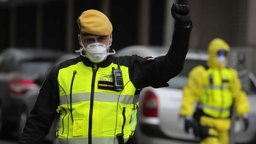 Три з половиною тисячі доларів штрафу за вісім секунд порушення карантину