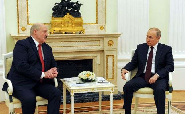 Лукашенко заявив Путіну, що Україну хочуть розчленувати Лукашенко заявив Путіну, що Україну хочуть розчленувати