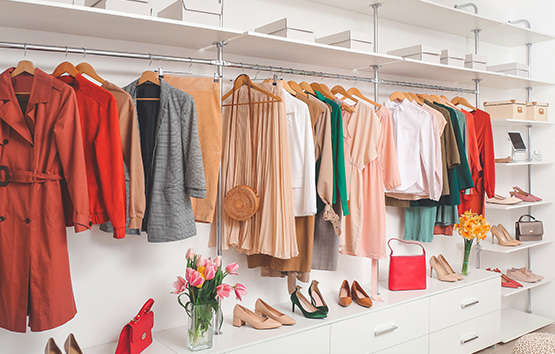 Штучний інтелект підрахував бюджет на оновлення гардеробу в Україні