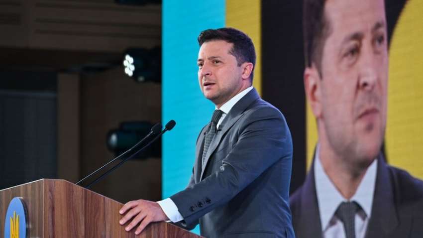 Зеленский провел кадровые перестановки в ВСУ и командовании ООС Зеленский провел кадровые перестановки в ВСУ и командовании ООС