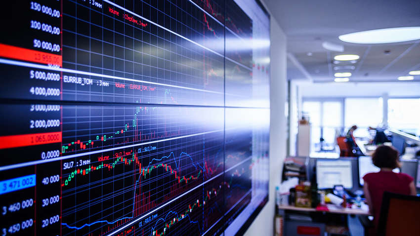 Акції знову падають через побоювання з приводу коронавіруса