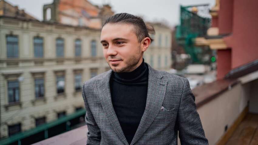  Известный украинский исполнитель резко набросился на журналистку из-за вопроса о разводе