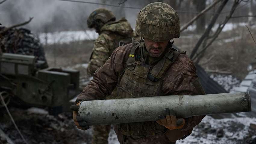 Чи вплине призупинення допомоги США на ситуацію на фронті: Селезньов пояснив  