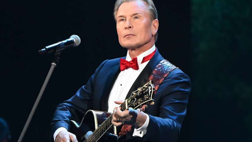 Украинский поэт раскрыл позицию о войне бывшего народного артиста Украины с РФ