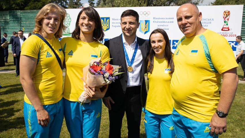 Зеленский учредил 350 стипендий для спортсменов