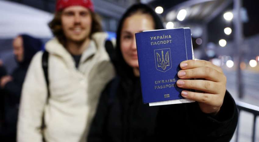 Дві країни заявили про користь біженців з України: що саме роблять українці Дві країни заявили про користь біженців з України: що саме роблять українці