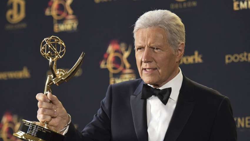 Умер ведущий одной из самых популярных игр в мире Умер ведущий одной из самых популярных игр в мире