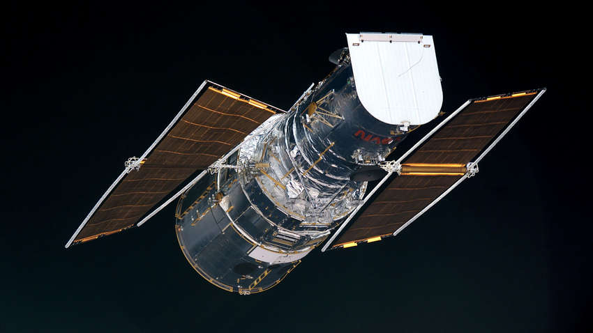 NASA не смогло починить Hubble после серьезного сбоя NASA не смогло починить Hubble после серьезного сбоя