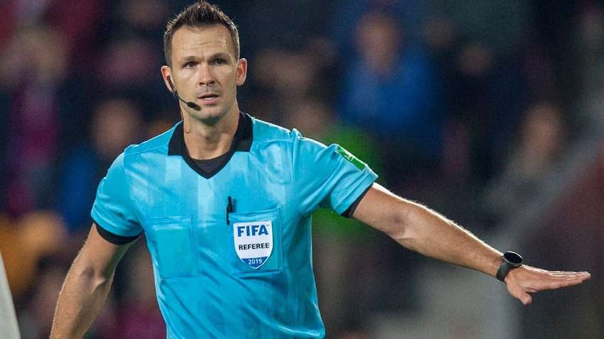 Стало відомо, хто судитиме матч між Барселоною та Шахтарем Стало відомо, хто судитиме матч між Барселоною та Шахтарем