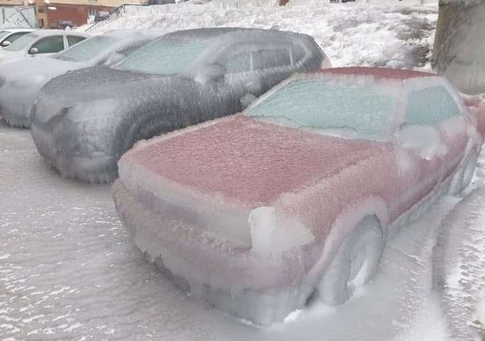 Стихія в Росії: у деяких областях РФ ввели режим НС через негоду Стихія в Росії: у деяких областях РФ ввели режим НС через негоду