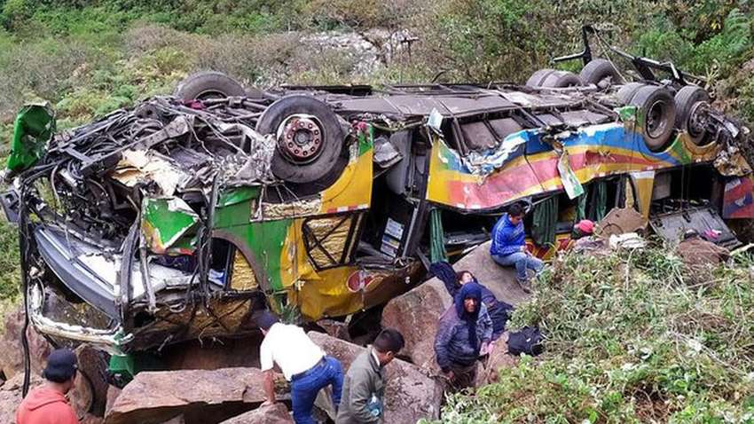В Перу автобус впав у прірву: 23 людини загинули, понад 30 постраждалих