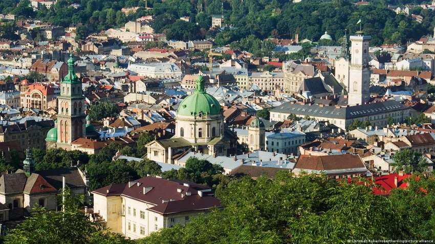 Кремль запустив рекламу про "штаб НАТО у Львові" та "Кинжал": що відомо