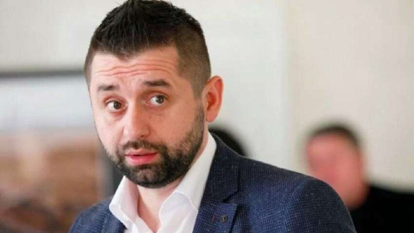 «Брат Азирова»: Арахамия блеснул знаниями украинского в Раде (ВИДЕО)