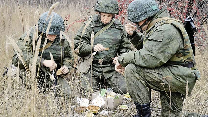На фронті окупанти труяться їжею, мають розлади травлення та потребують медикаментів На фронті окупанти труяться їжею, мають розлади травлення та потребують медикаментів