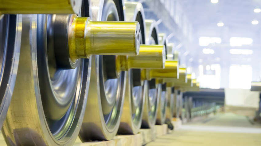 Колеса отпали: вопросы к спорным тендерам «Укрзализныци»