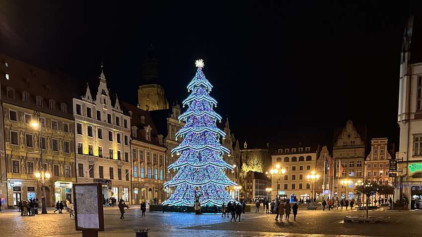 На рыночной площади Вроцлава опять звучат украинские песни  На рыночной площади Вроцлава опять звучат украинские песни