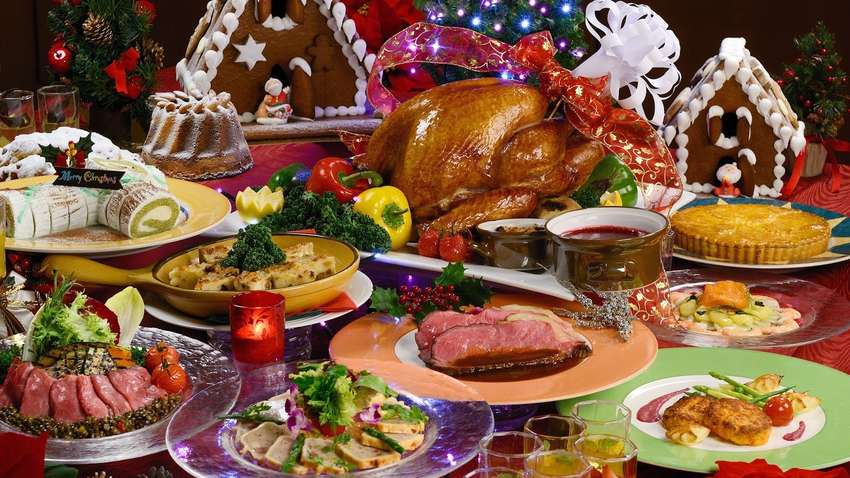 Праздничное переедание: врач рассказала, как восстановить режим питания