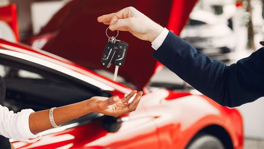 Чому не варто купувати авто влітку: коли найбільш вигідний період