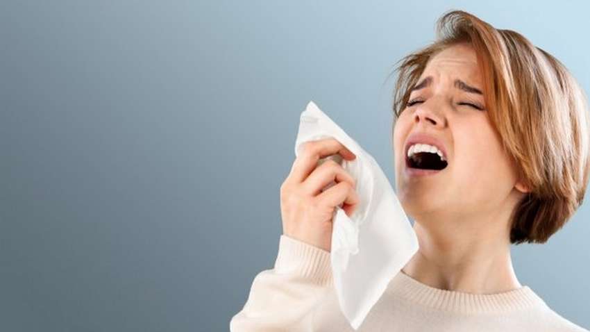 Врач рассказала, что нужно делать, если на вас чихнули Врач рассказала, что нужно делать, если на вас чихнули