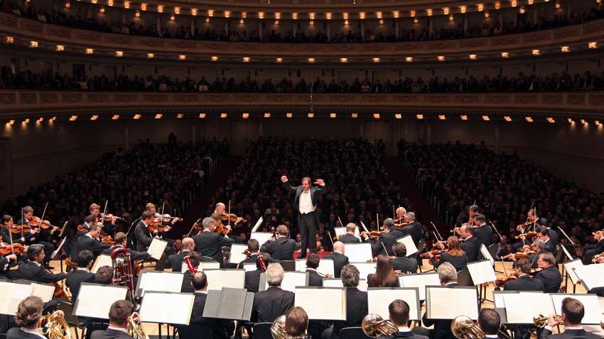 Венский оркестр играл, чтобы отвлечь людей от теракта на улице 