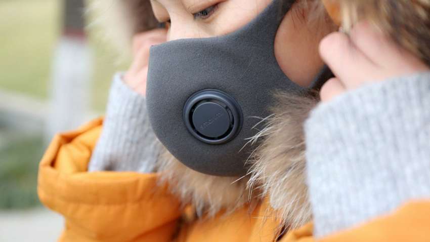 Китайская компания запатентовала "умную" защитную маску