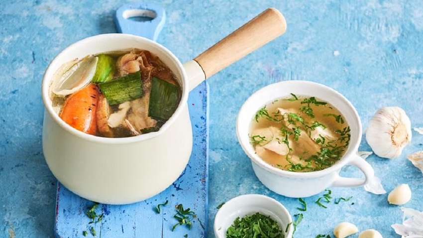 Вирус не пройдет: рецепт лечебного куриного бульона Вирус не пройдет: рецепт лечебного куриного бульона