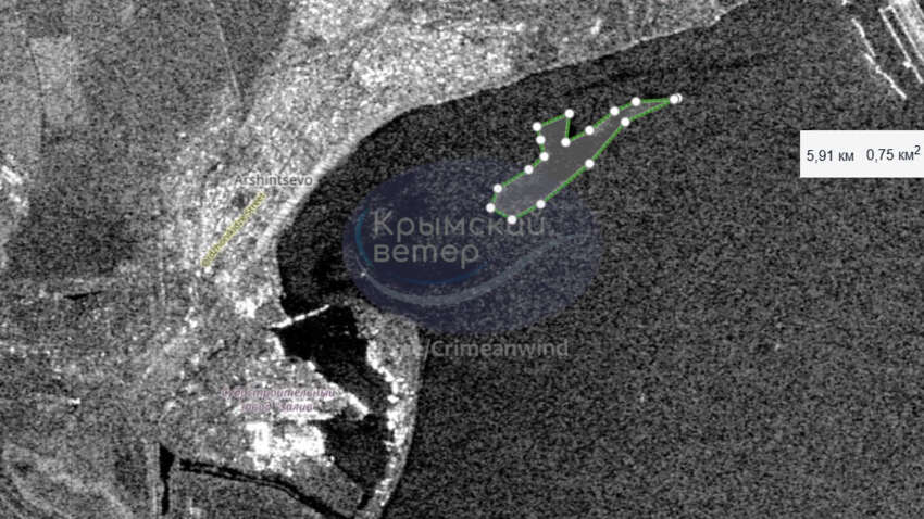 Черные полосы протяженностью до 6 км: в Керченском проливе снова вспыхнуло масштабное загрязнение мазутом