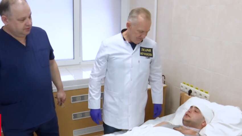 Спасение на грани чуда: медики вытащили 10-сантиметровый гвоздь из головного мозга