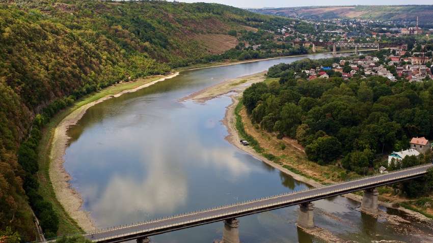 В Україні збудують прикордонний міст за 3,5 мільярди гривень В Україні збудують прикордонний міст за 3,5 мільярди гривень