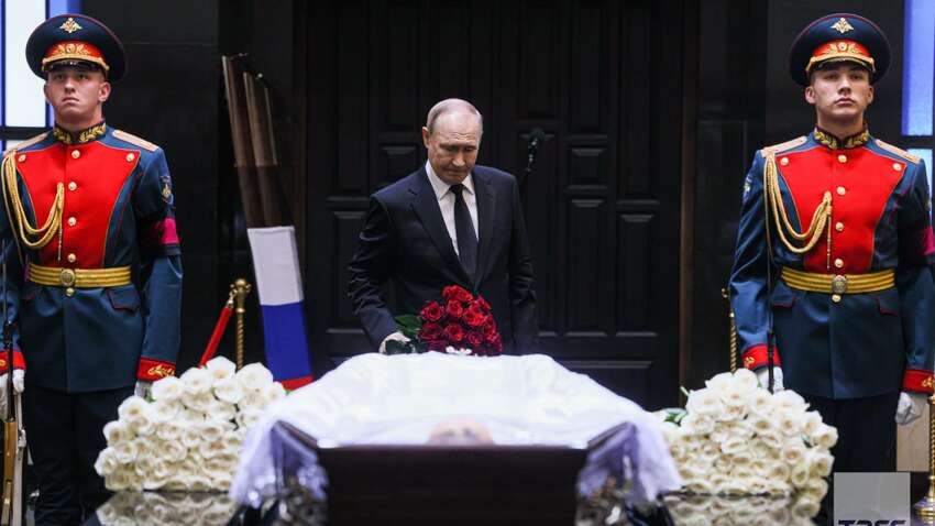 Її смерть стала для нього ударом: Путін прийшов попрощатися з близькою соратницею 