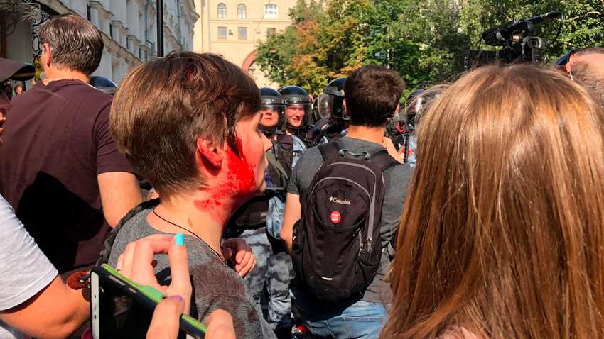 В Москве в связи с протестом уже задержали 435 человек