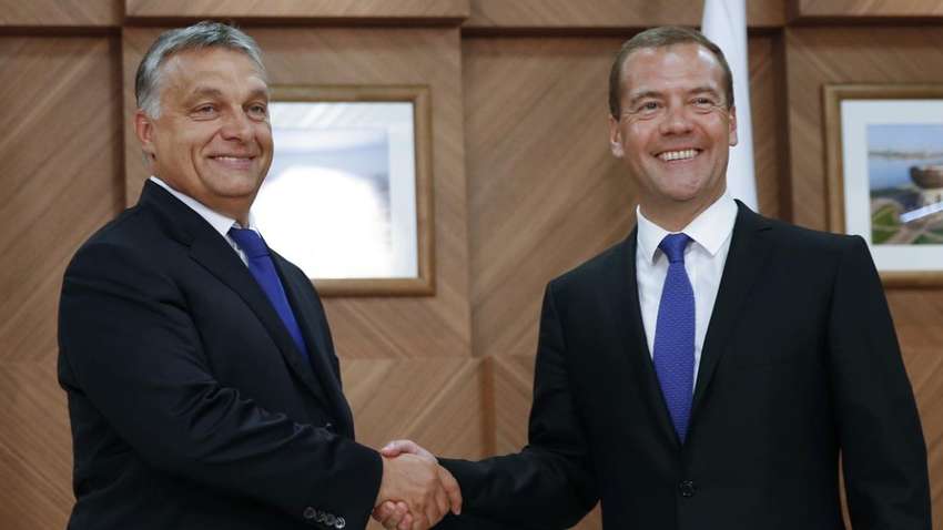 Медведев похвалил скандальные заявления Орбана об Украине