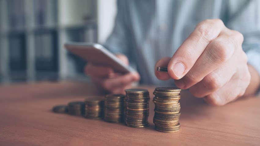 Кінотеатри, турагентства та готелі найбільше постраждали від карантину – Податкова