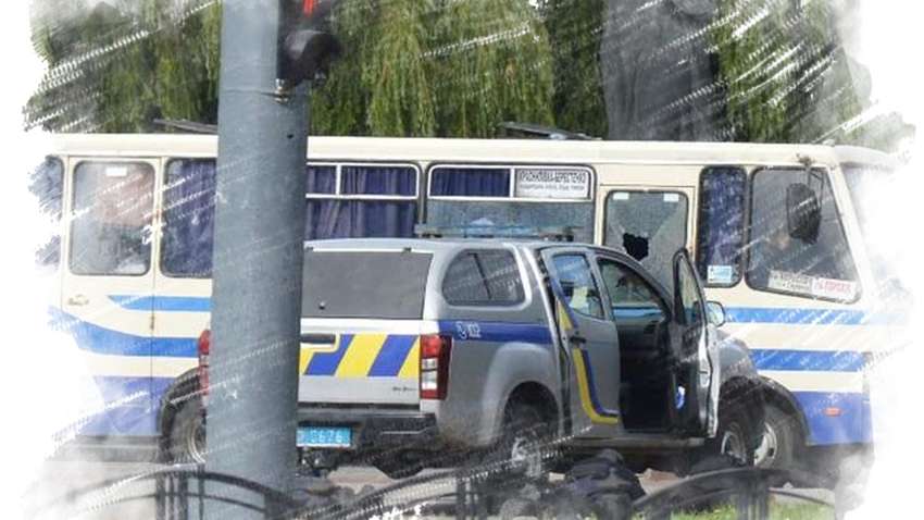Теракт у Луцьку: в МВС пояснили, чому під час спецоперації не задіяли снайперів Теракт у Луцьку: в МВС пояснили, чому під час спецоперації не задіяли снайперів