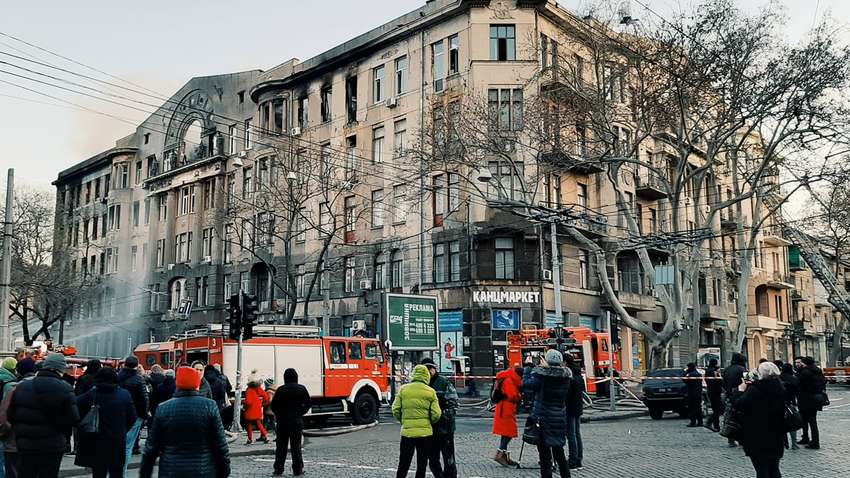Директору згорілого коледжу в Одесі оголосили про підозру